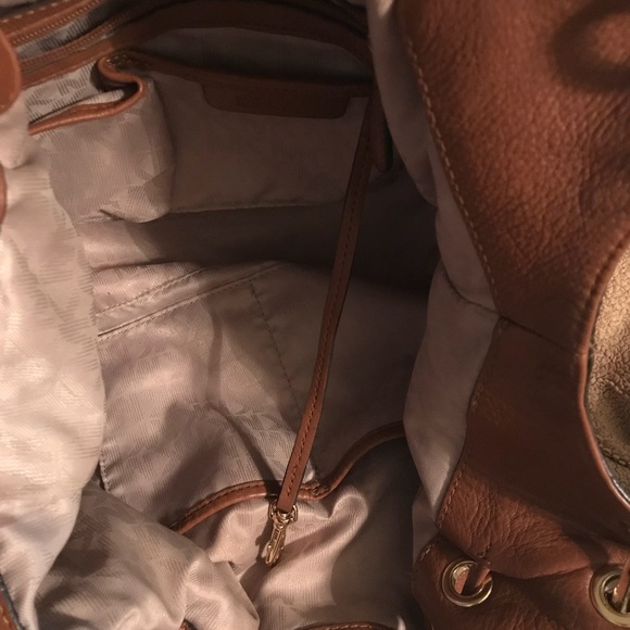 Large Michael Kors Purse - Picture 2 of 5